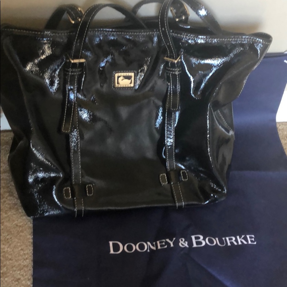 Patent leather purse